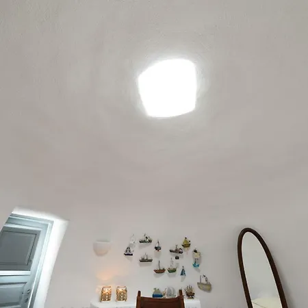 Rodies Traditional House * Emporio (Santorini)