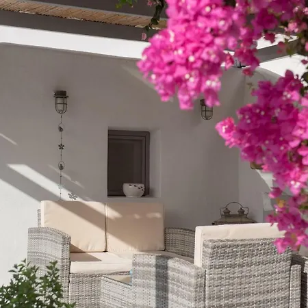 Rodies Traditional House * Emporio (Santorini)