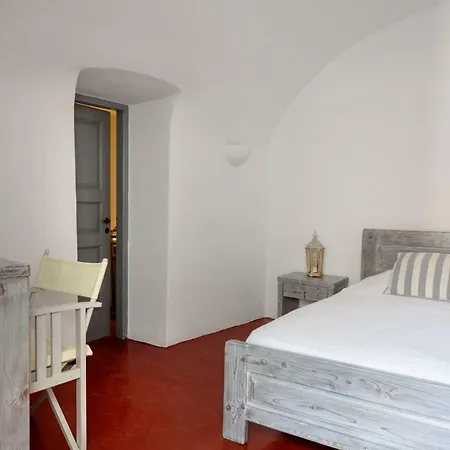 Rodies Traditional House * Emborió