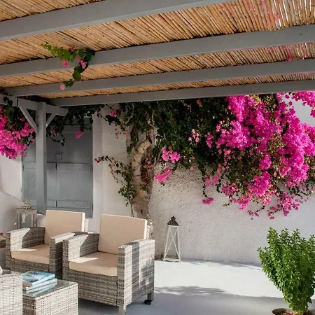 Rodies Traditional House Feriehus Emporio (Santorini)